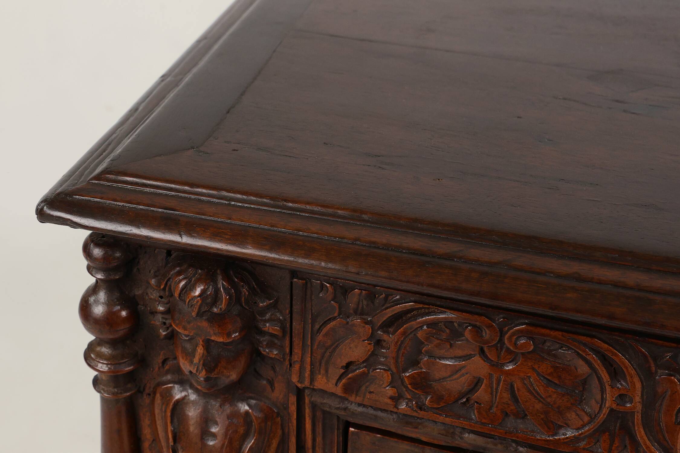 16th Century Italian Renaissance Cabinet in walnut with rich carvings