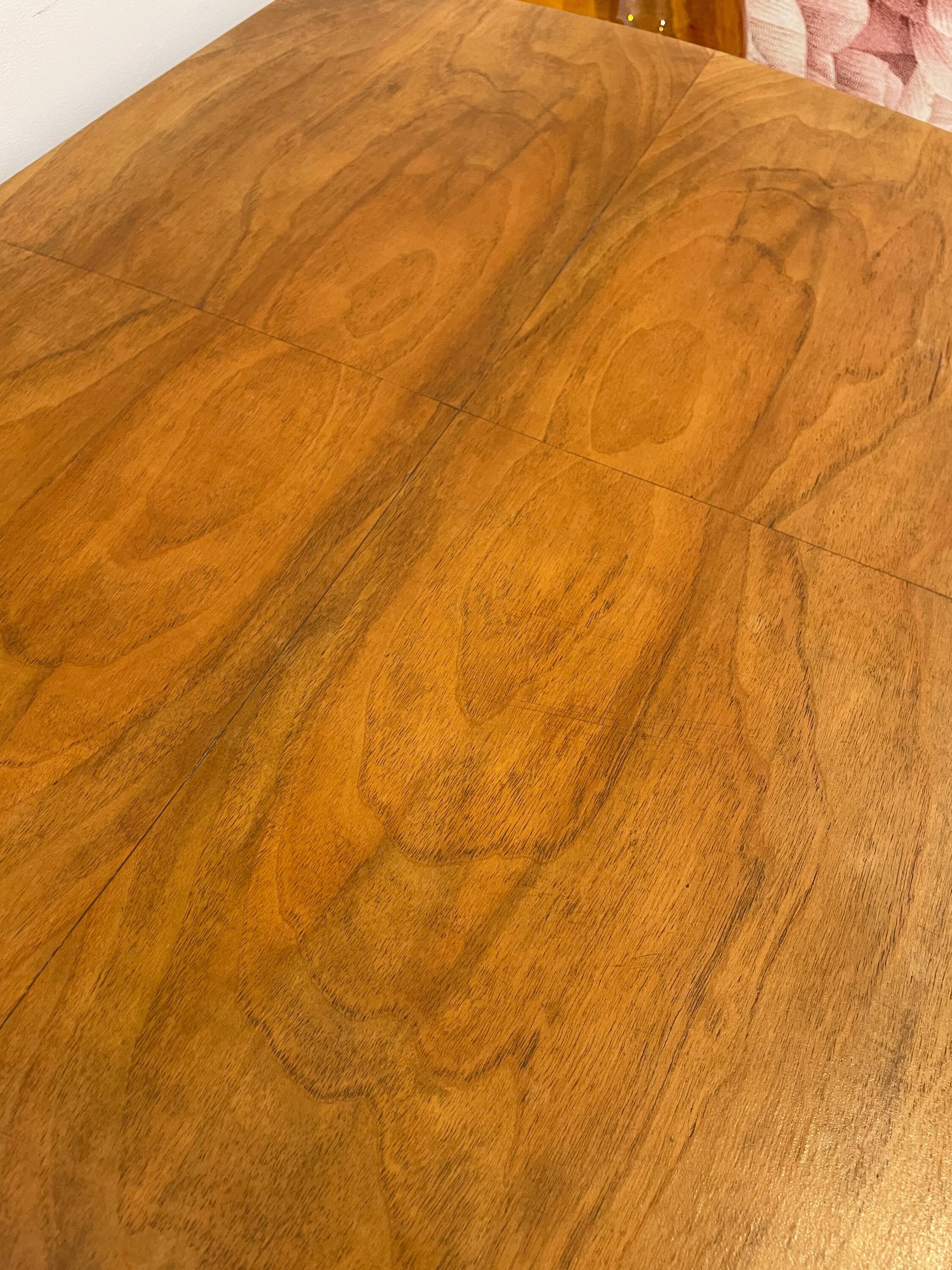 Solid wood coffee table, splayed legs - 1960s