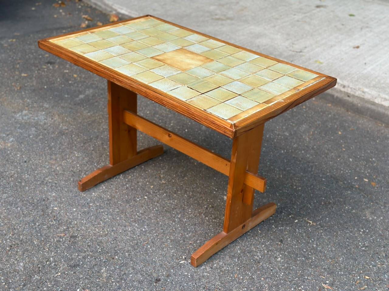 Brutalist kitchen/dining table in solid pine & ceramic (112x67 cm) 1