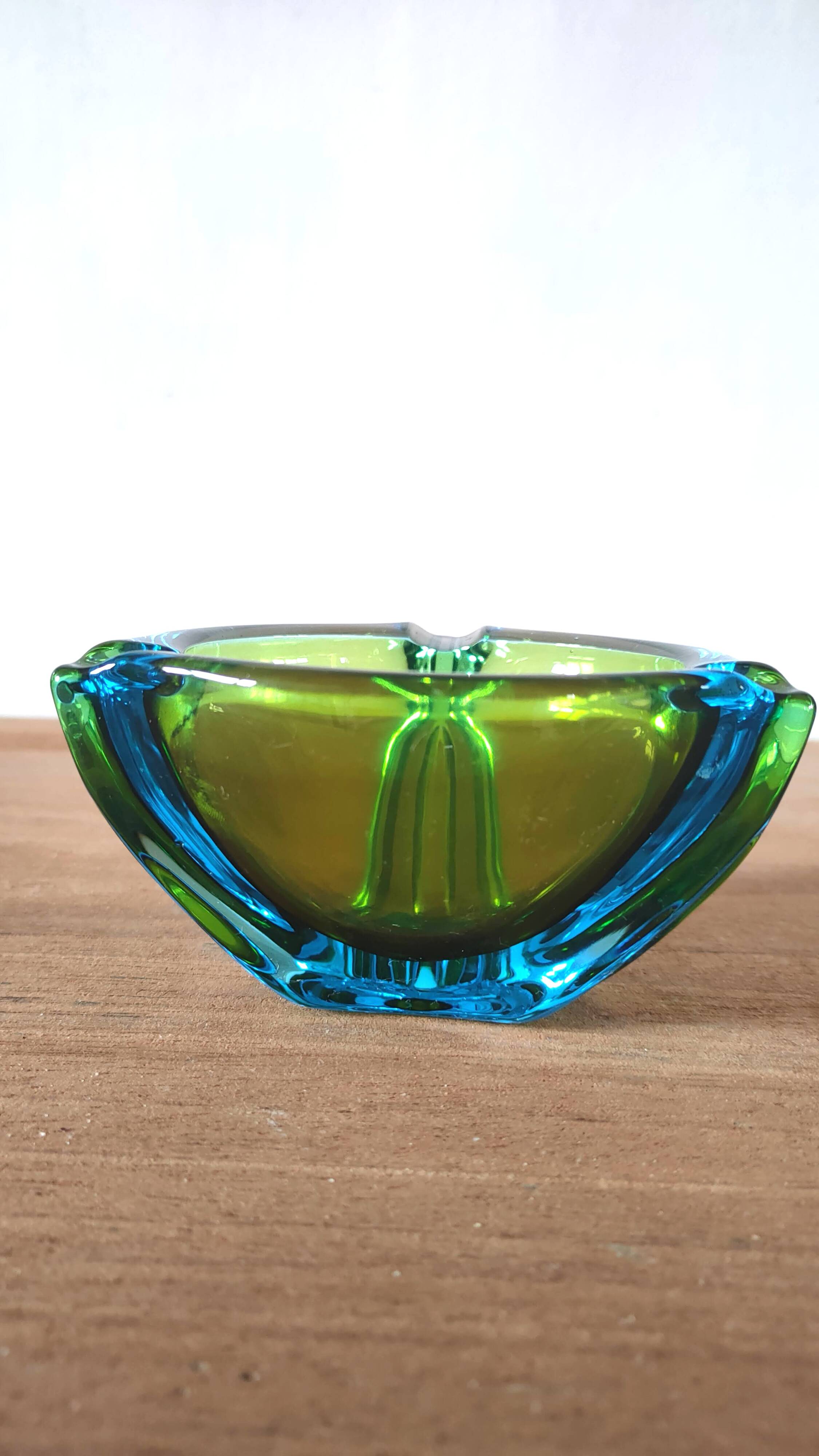 Sommerso ashtray in Murano glass 60s design