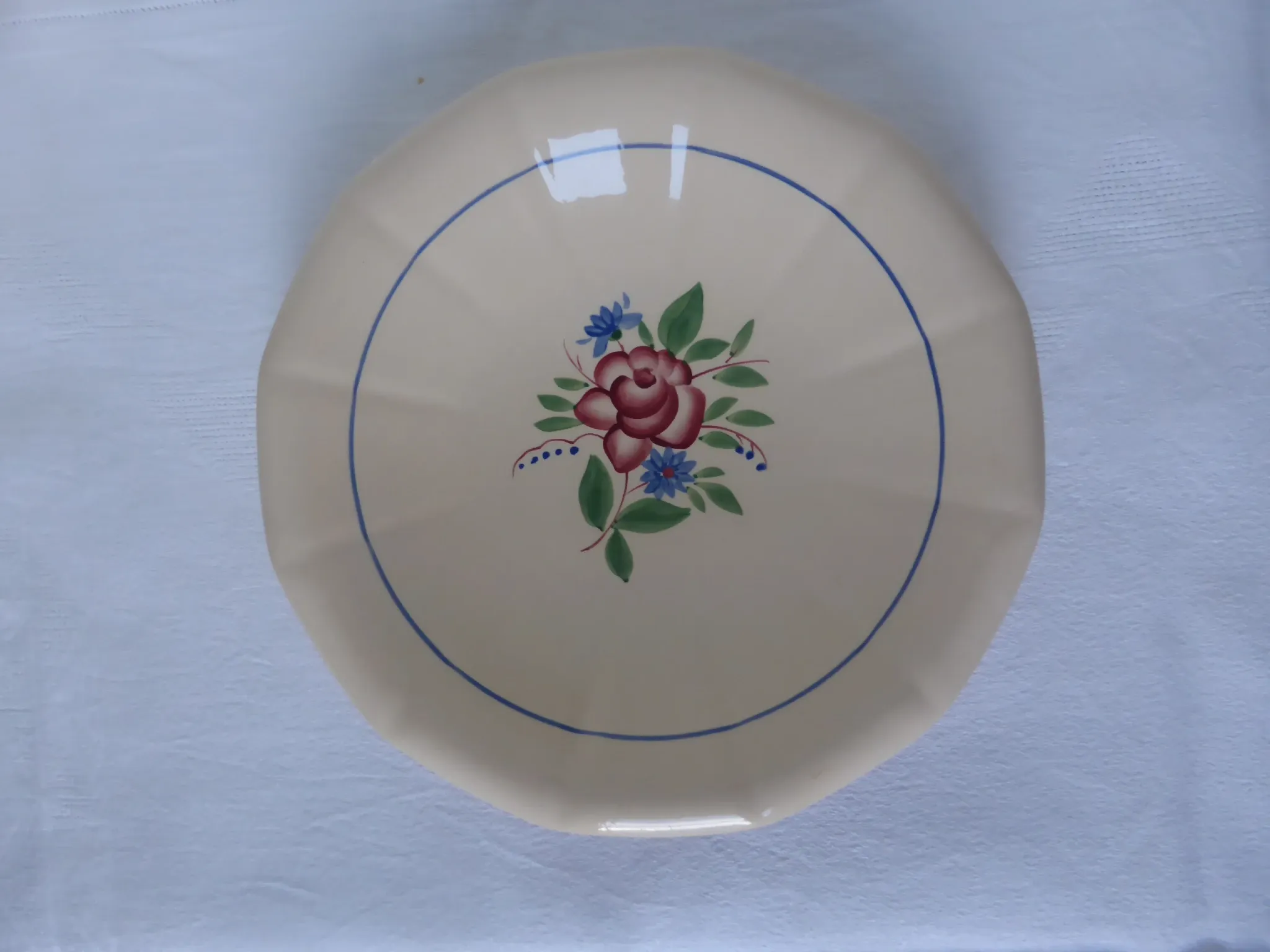 Vintage Digoin Sarreguemines plate with a round rim 200236