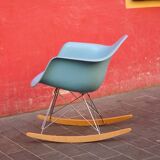 Rocking chair RAR bleu de Charles Eames