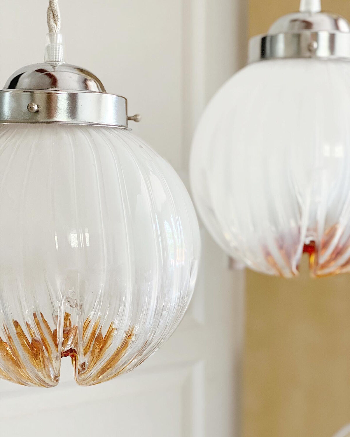 Mazzega Maxi globe pendant lights in Murano glass