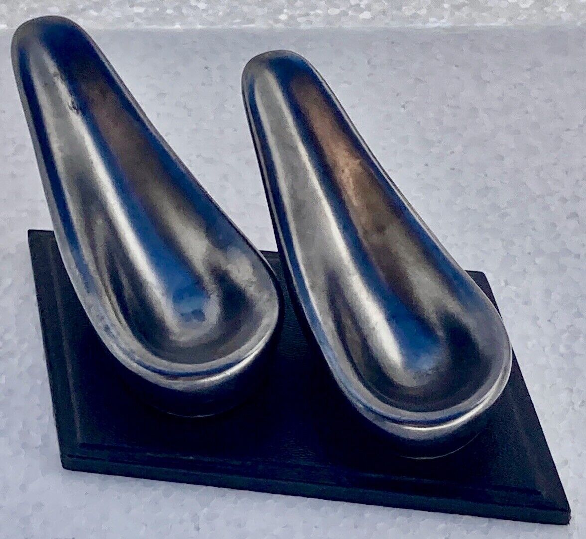 Pipe holder Ceramic Black Iridescent Free Form 50's