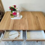 Farmhouse coffee table in oak