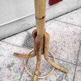 Lampadaire avec porte manteau rotin vintage