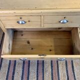 Antique chest of drawers
