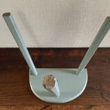 Tripod cowherd stool