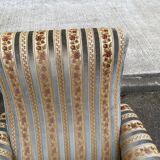 2 Louis XVI bergère armchairs in solid wood with beige and blue embroidered fabric.