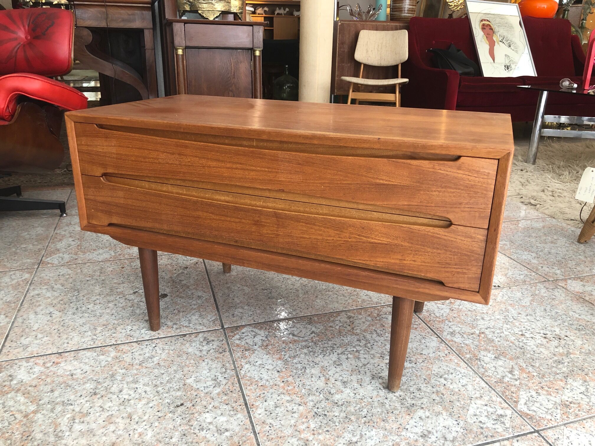 Dresser two drawers from the 60