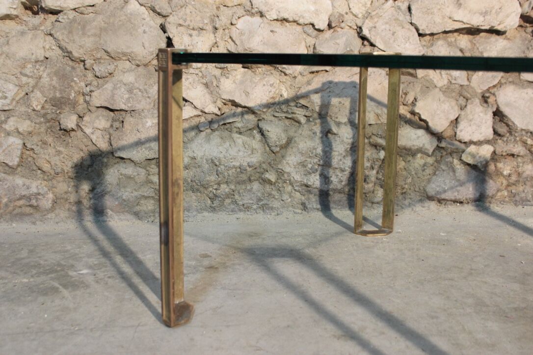 Vintage square coffee table in glass and brass by Peter Ghyzcy