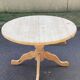 Extendable round dining table with central leg, renovated in solid wood, 200cm