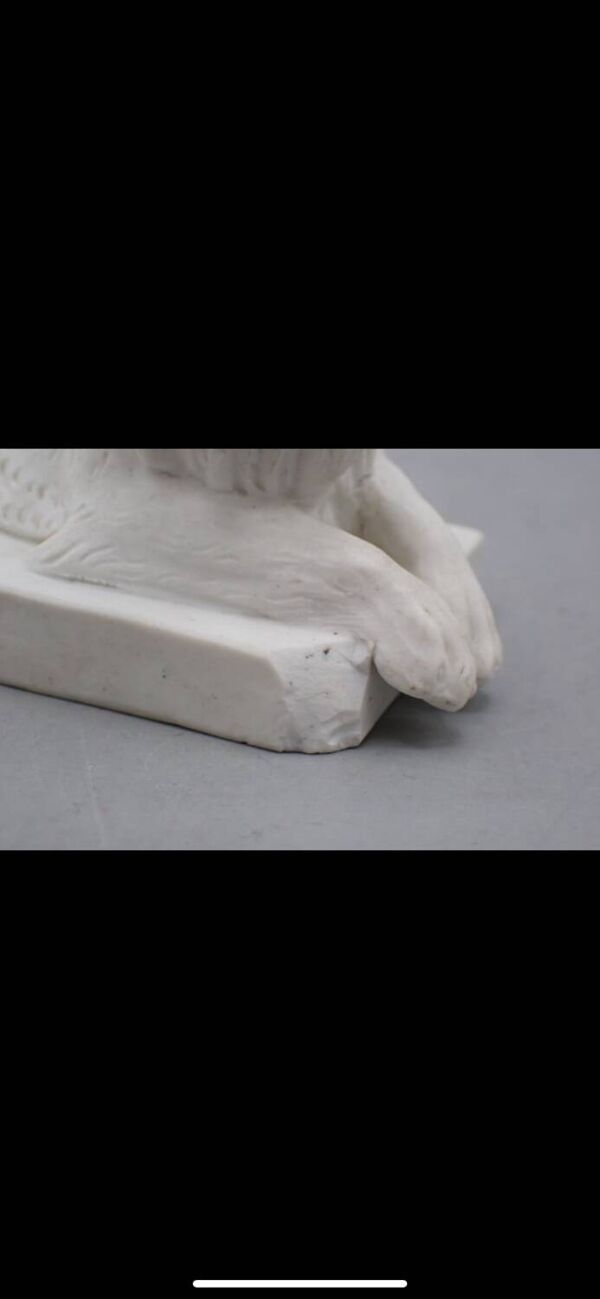 Lion couché en porcelaine Royal Copenhague