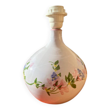Flowery ceramic lamp