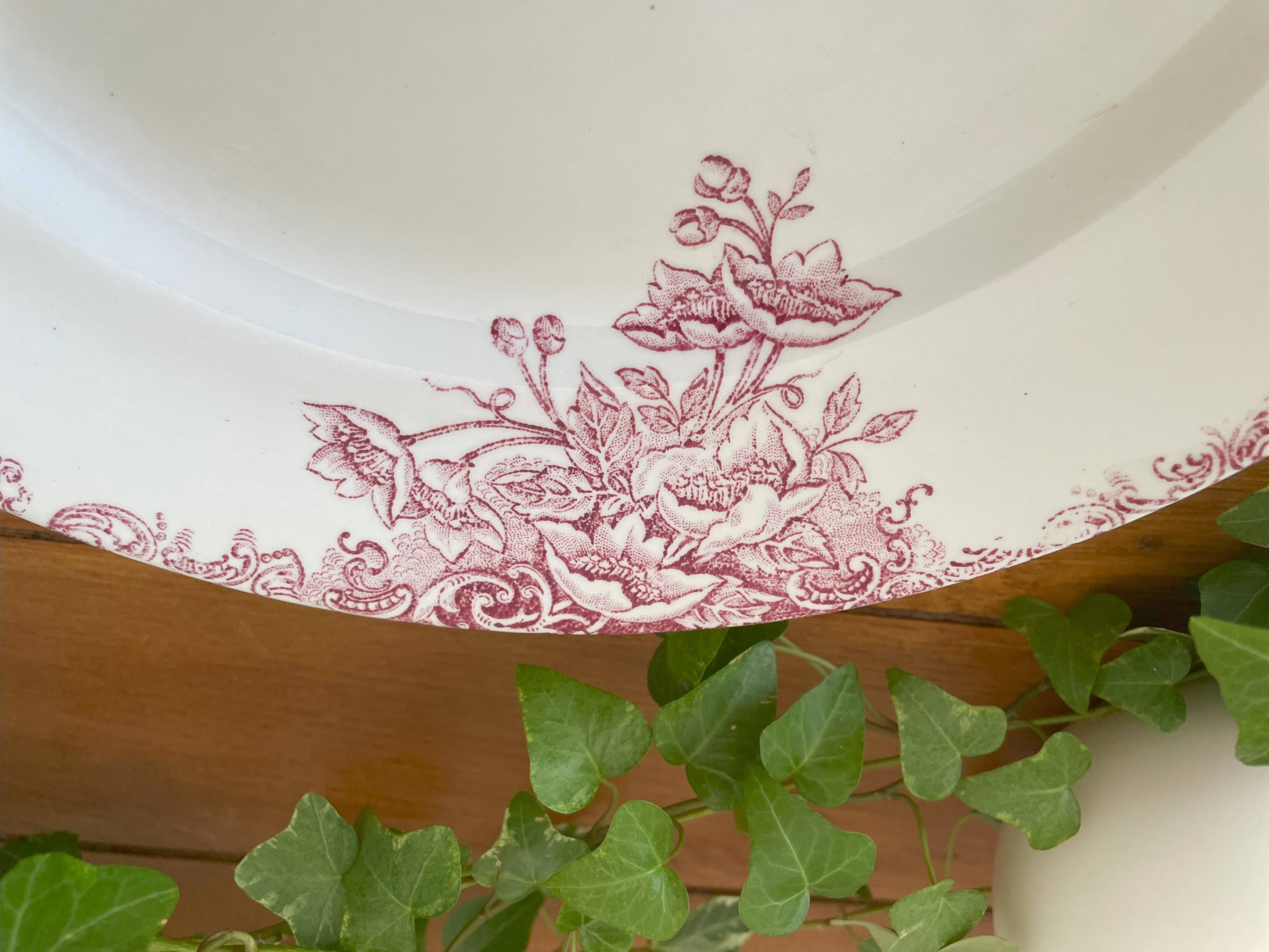 Antique earthenware serving dish - Terre de Fer