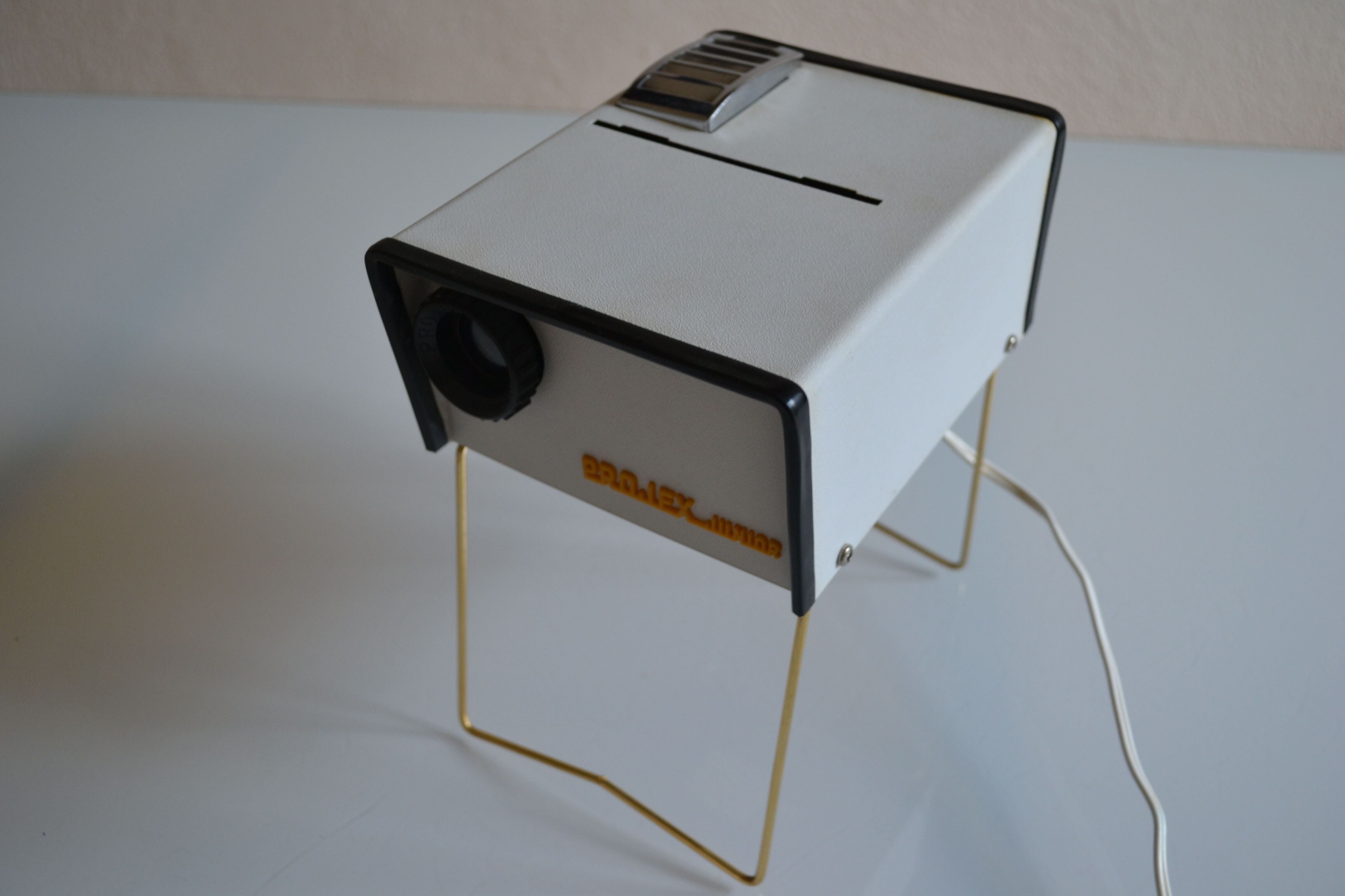 Lestrade projex junior stereoscope projector