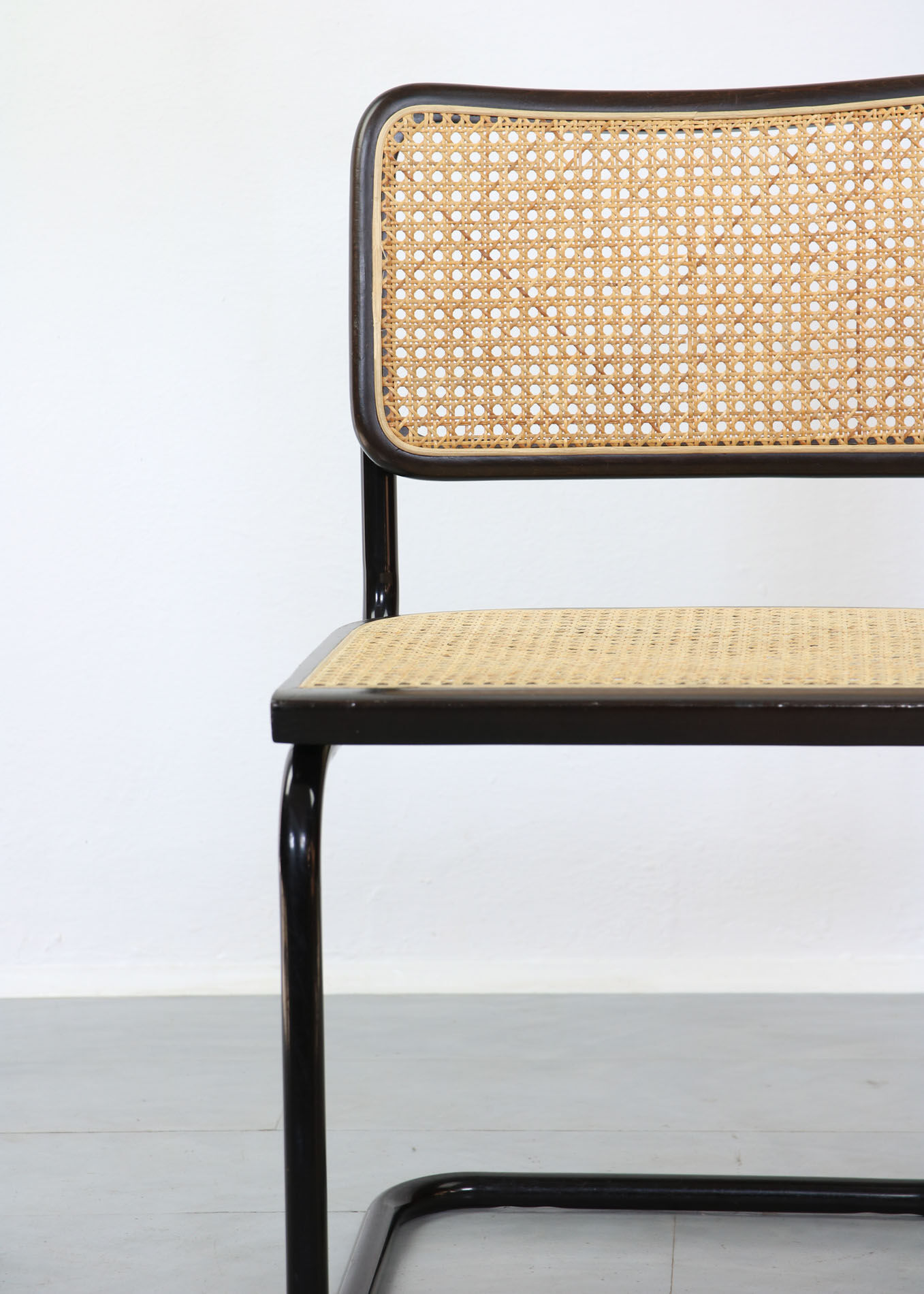 Pair of S32 Cantilever Chair by Marcel Breuer, Dark Edition, 1980s
