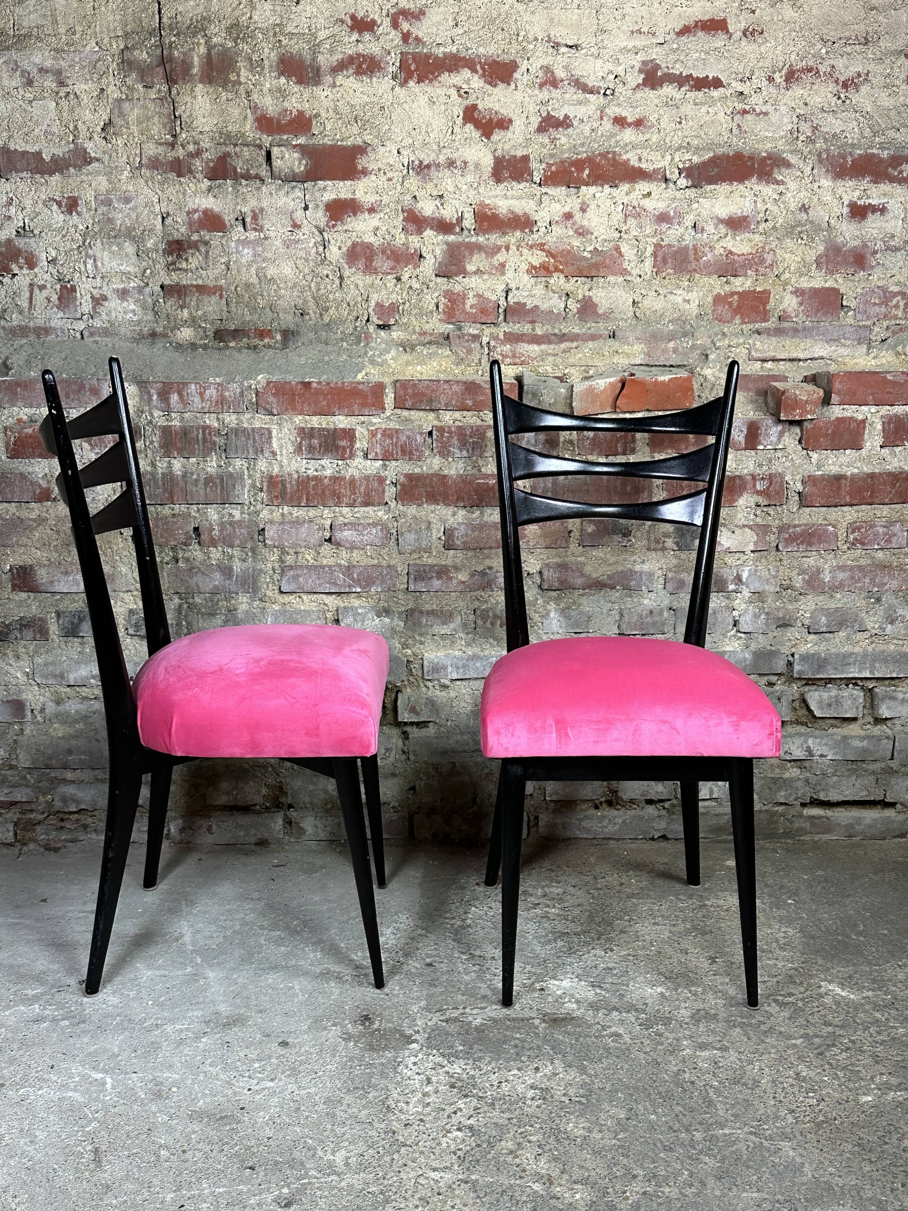 Vintage chairs 60'S Italy in wood and velvet