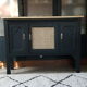 Buffet noir et cannage