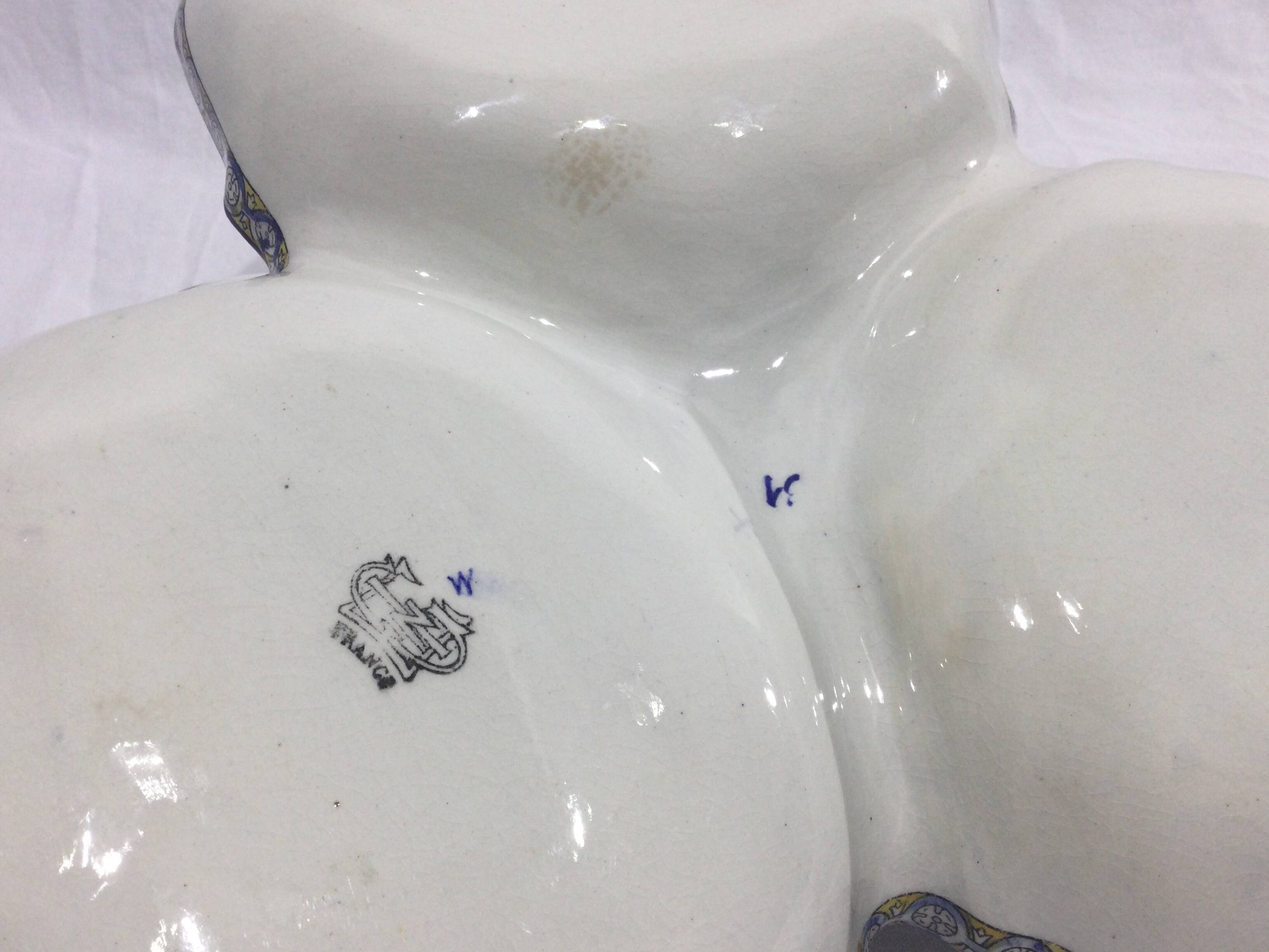 Gien - Hors d'oeuvres dish Renaissance décor