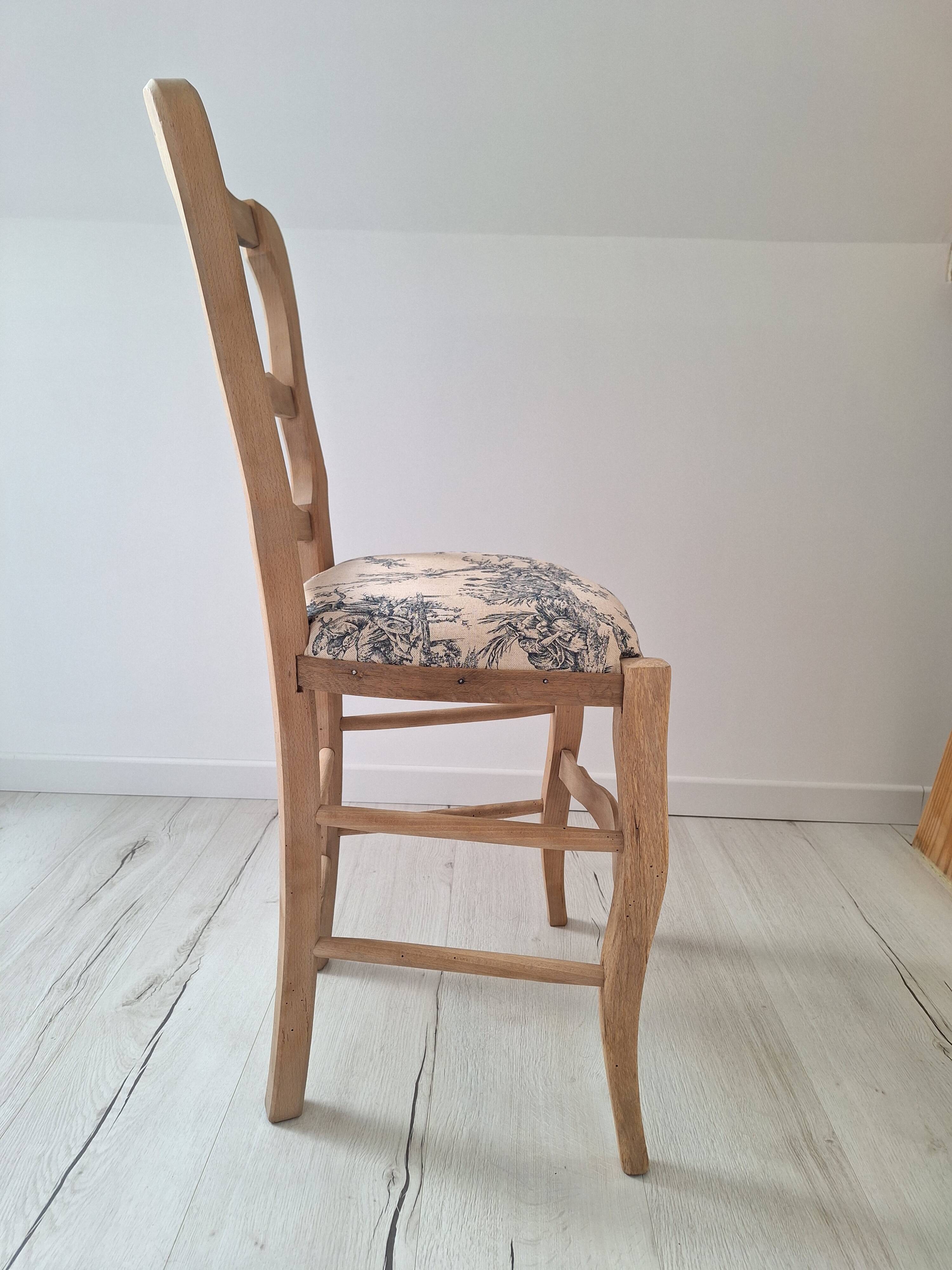 Country chair in blue toile de Jouy