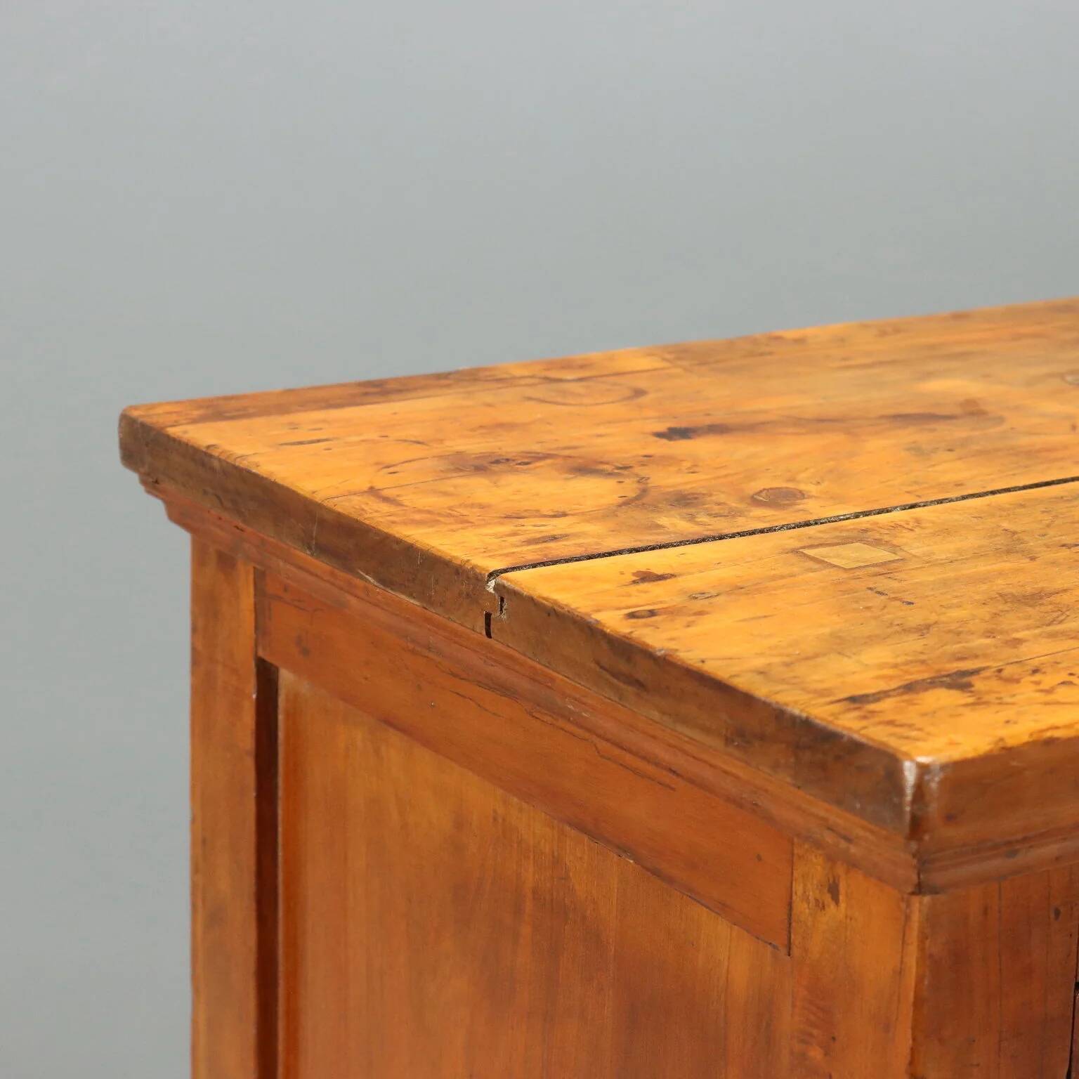 Directoire buffet in stained poplar walnut