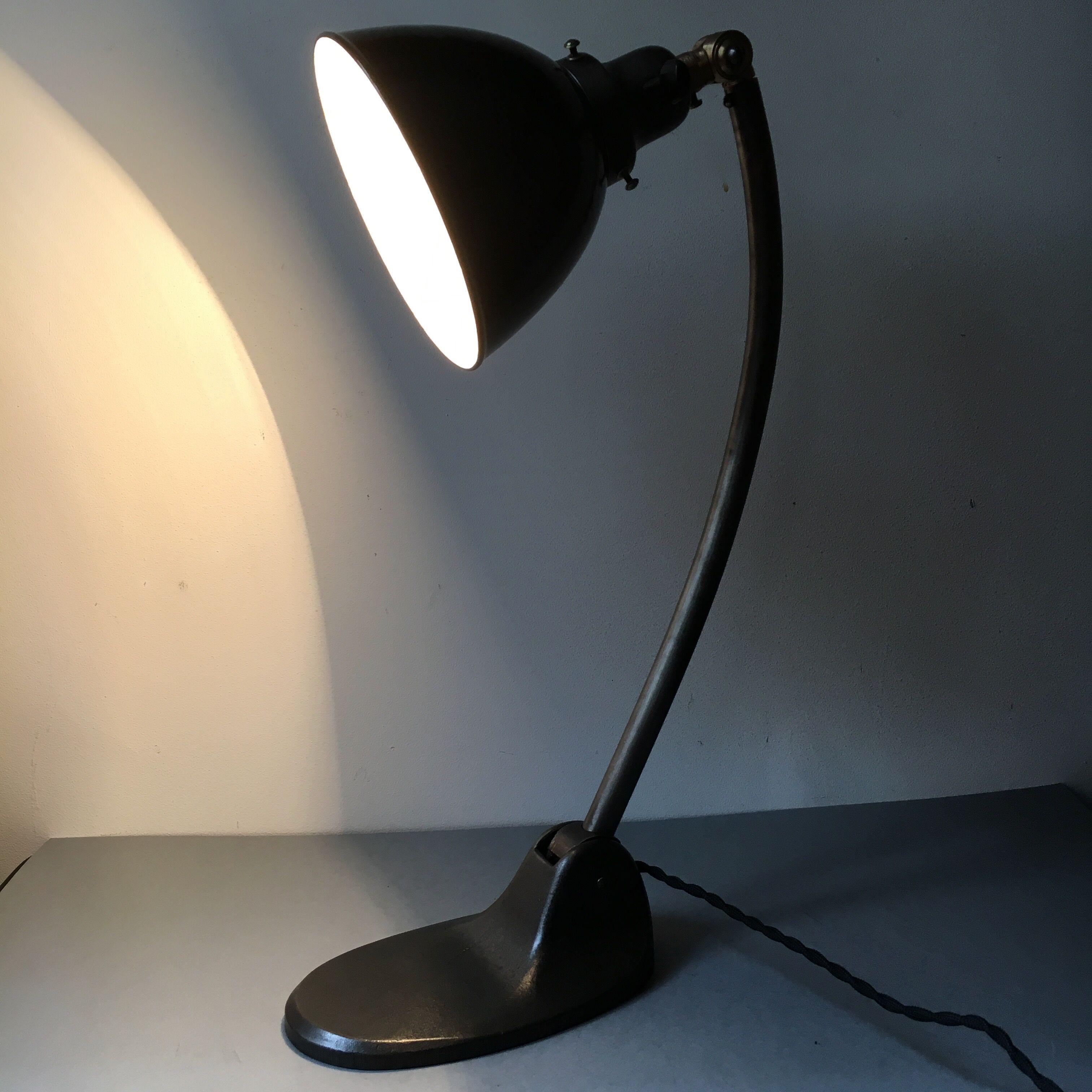 Former bauhaus siemens desk lamp
