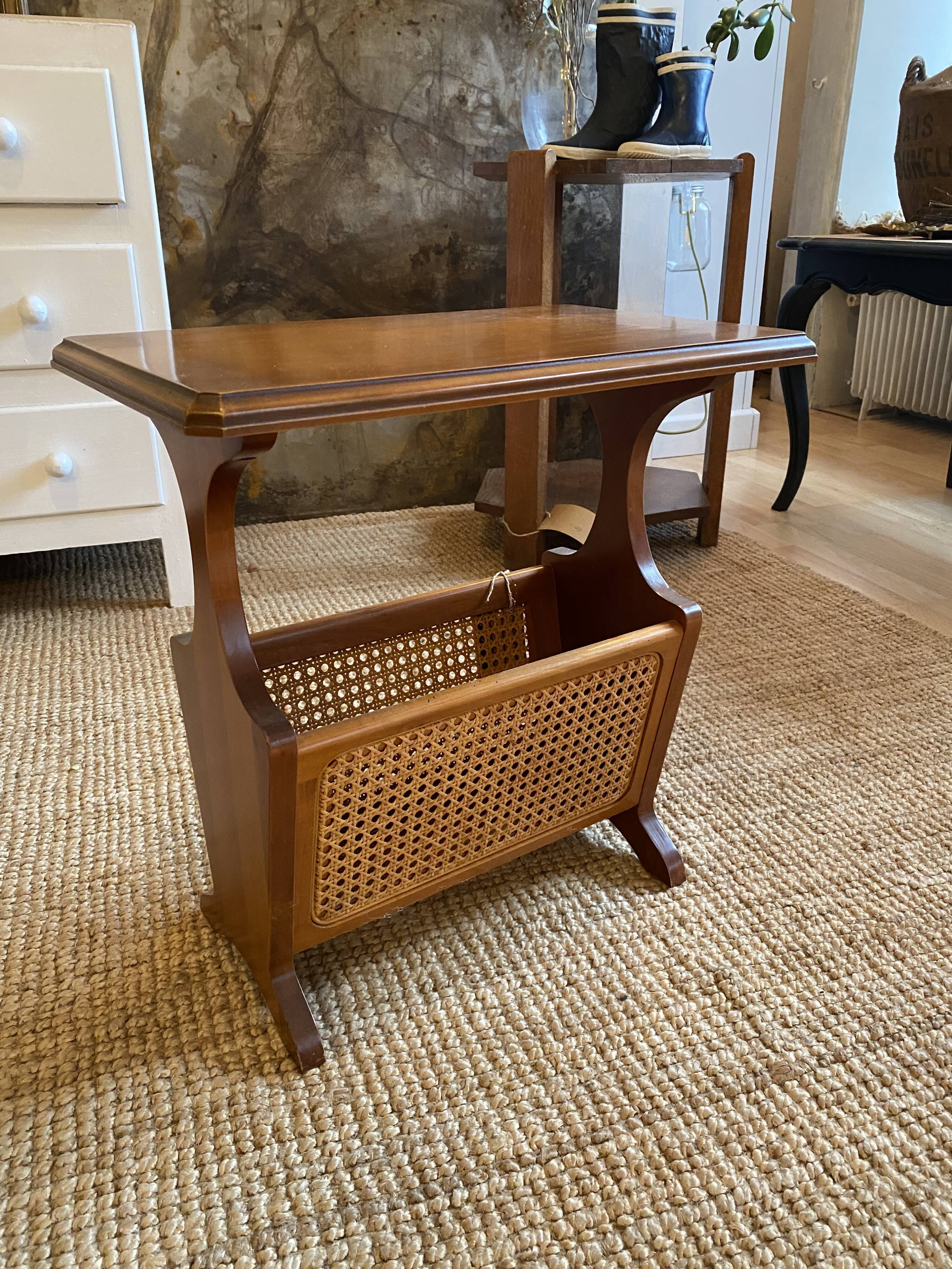 Wood and canning magazine holder