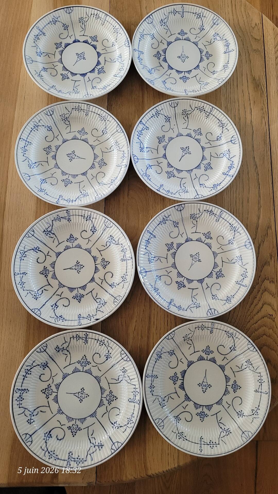 8 flat plates model Copenhagen Boch Frères La Louvière