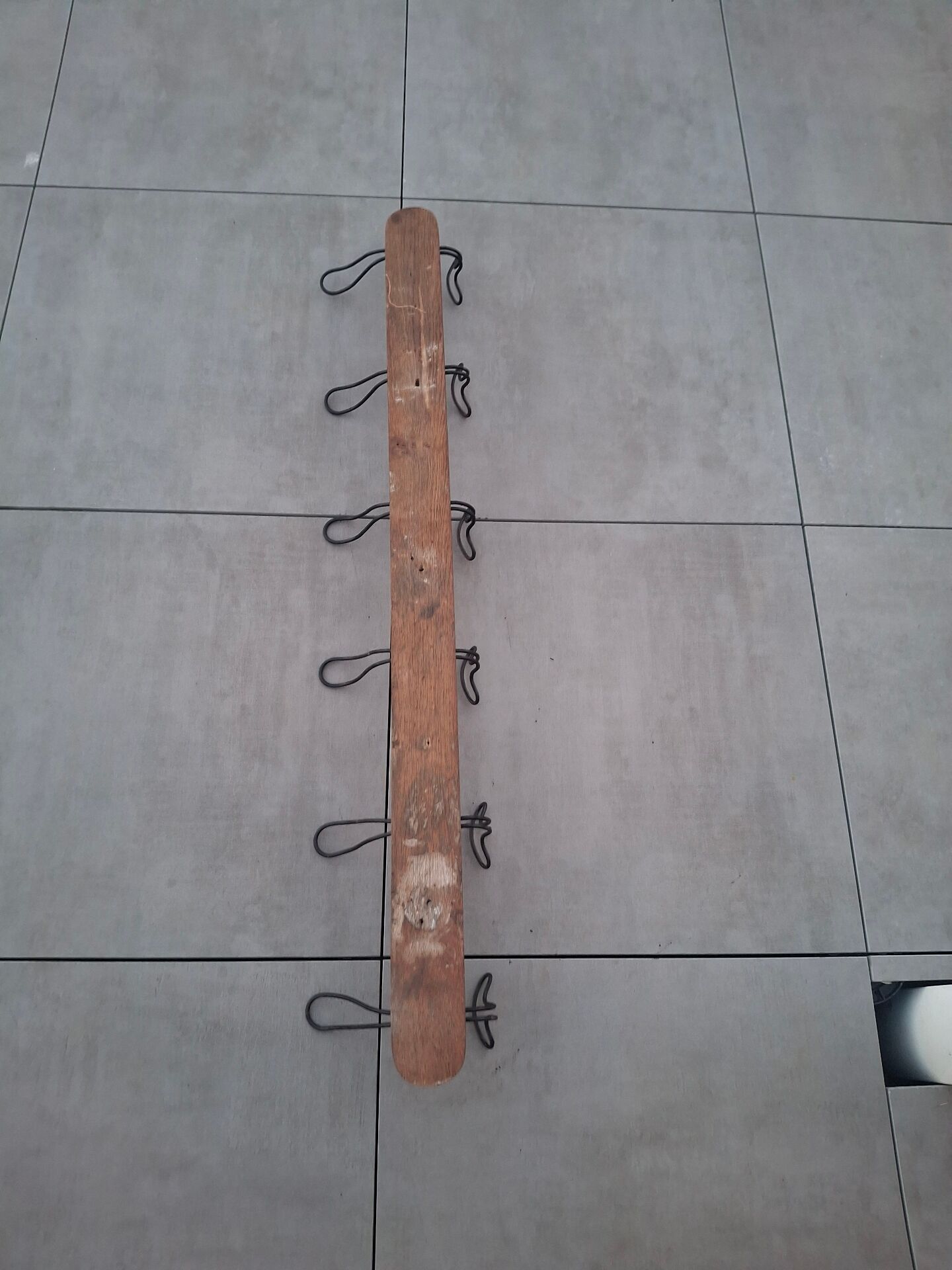 Wall coat rack