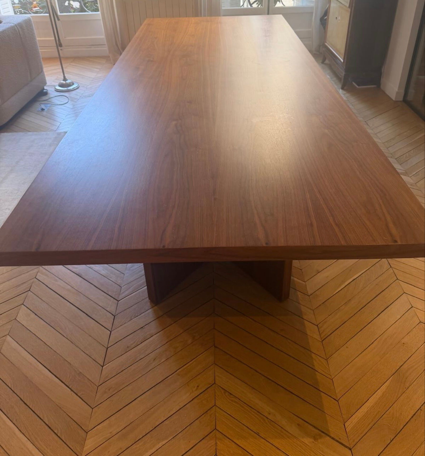 AMERICAN WALNUT WOOD TABLE