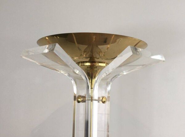 Rare lampadaire de parquet en laiton doré et plexiglass