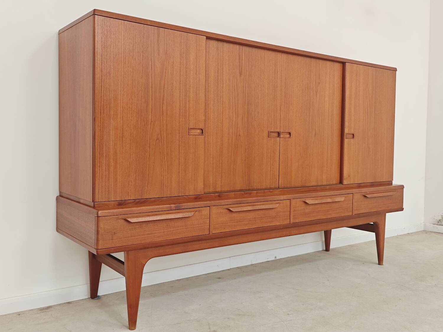 High enfilade by Johannes Andersen by Bordum & Nielsen, Samcom teak
