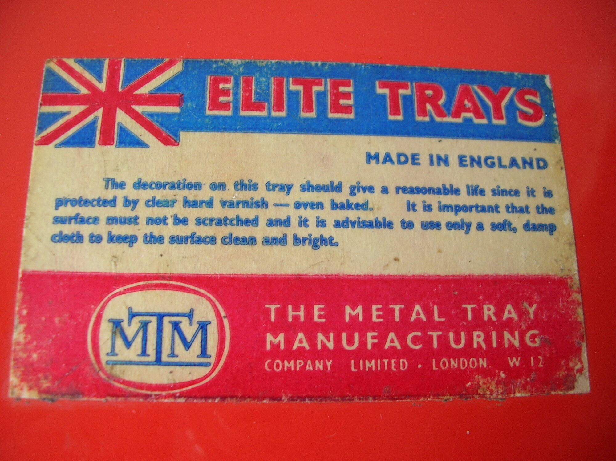Former service tray Elite Trays London 1970s décor big flower 70's