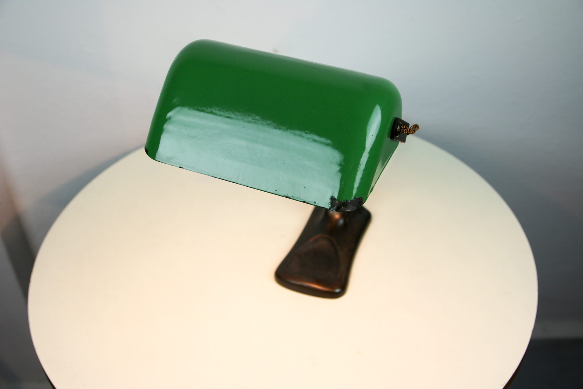 Green and black banker's lamp, Art Nouveau, 1920s