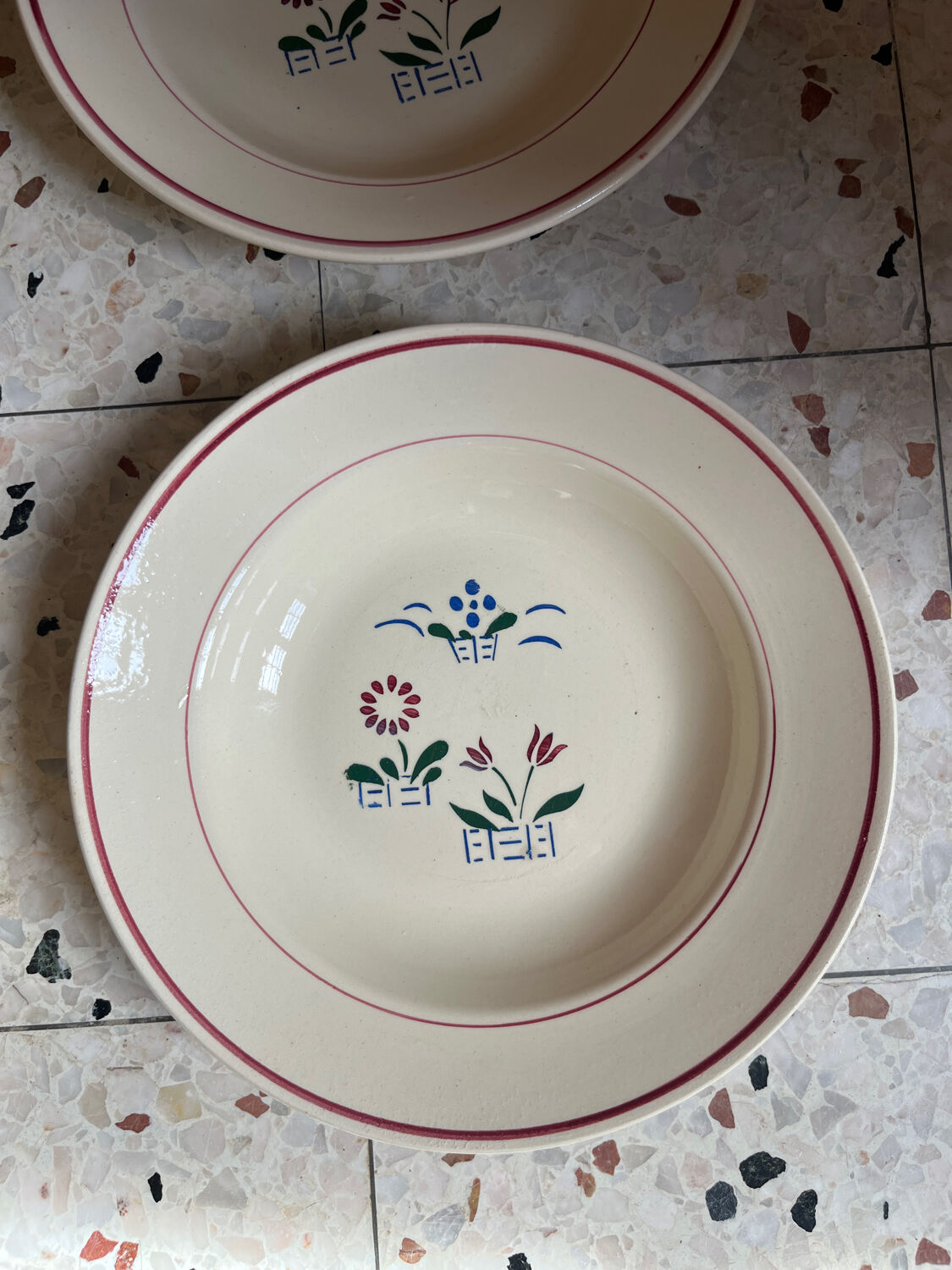 4 deep plates