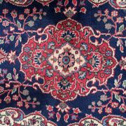 Tapis Kerman antique en laine bleue et rouge