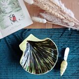 St-Clement shell-shaped butter dish and knife