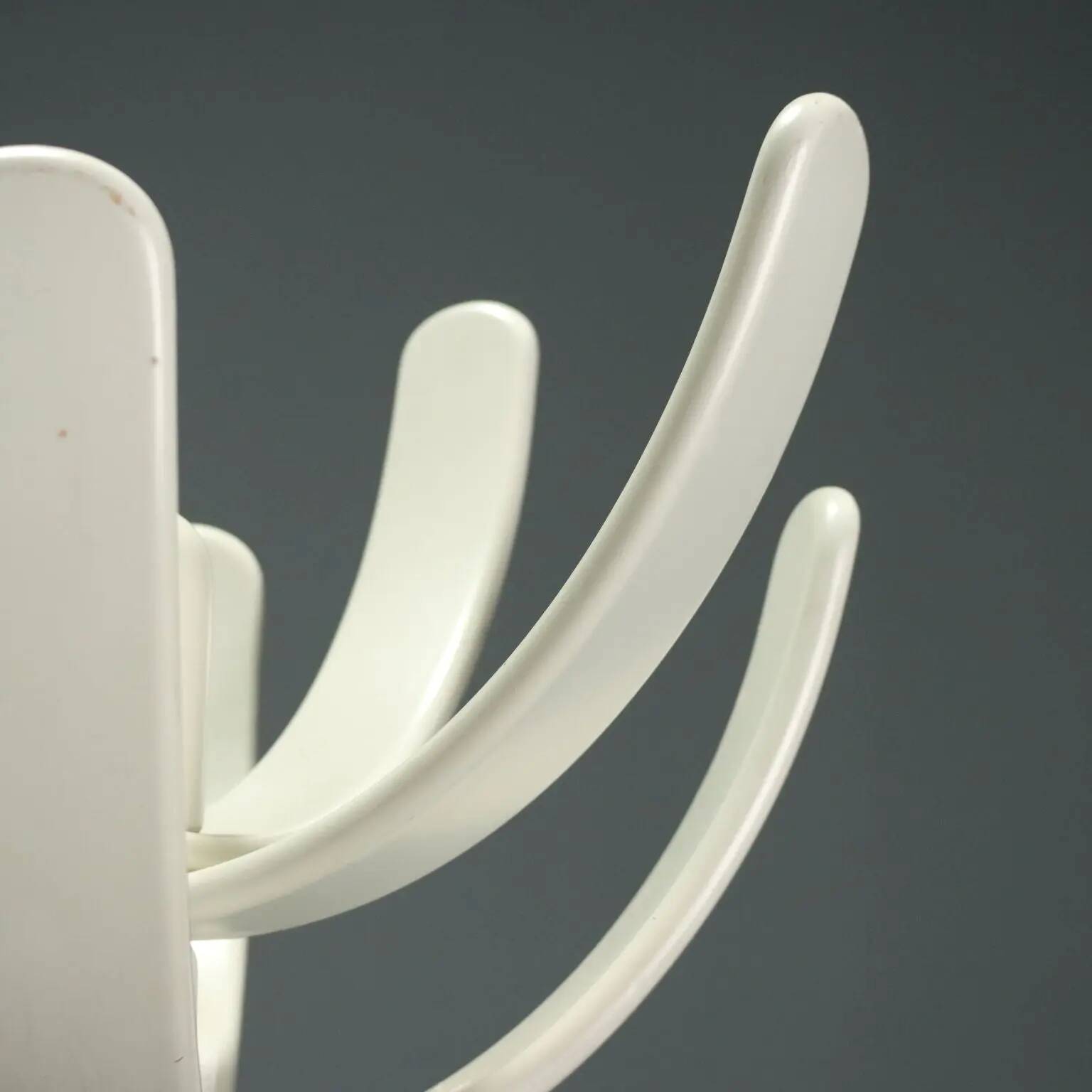 Cactus coat rack design by Mario Pasquinelli for Pallavisini Edition