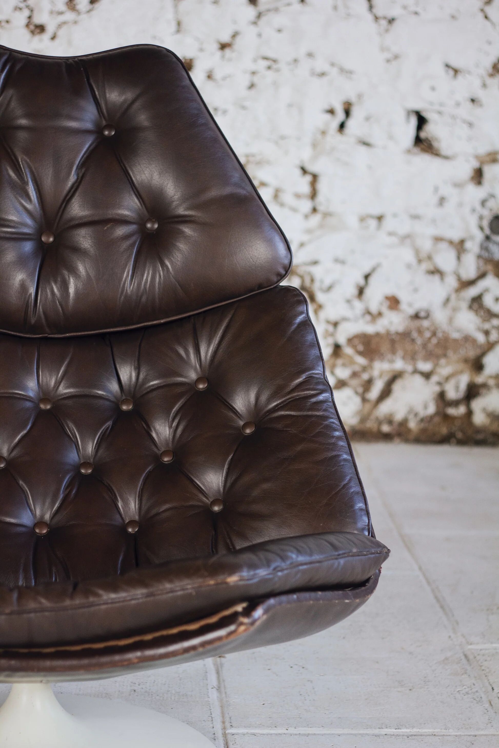 F588 armchair in leather by Geoffrey Harcourt for Artifort, 1960