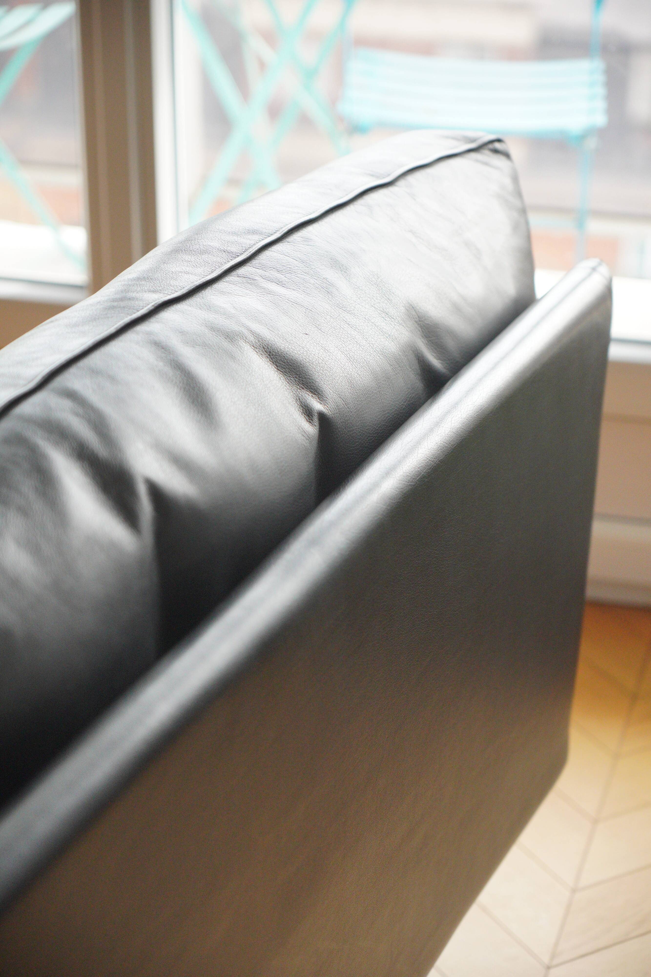 Leather canapé "Milano" by De Pas, D'Urbino and Lomazzi for Zanotta