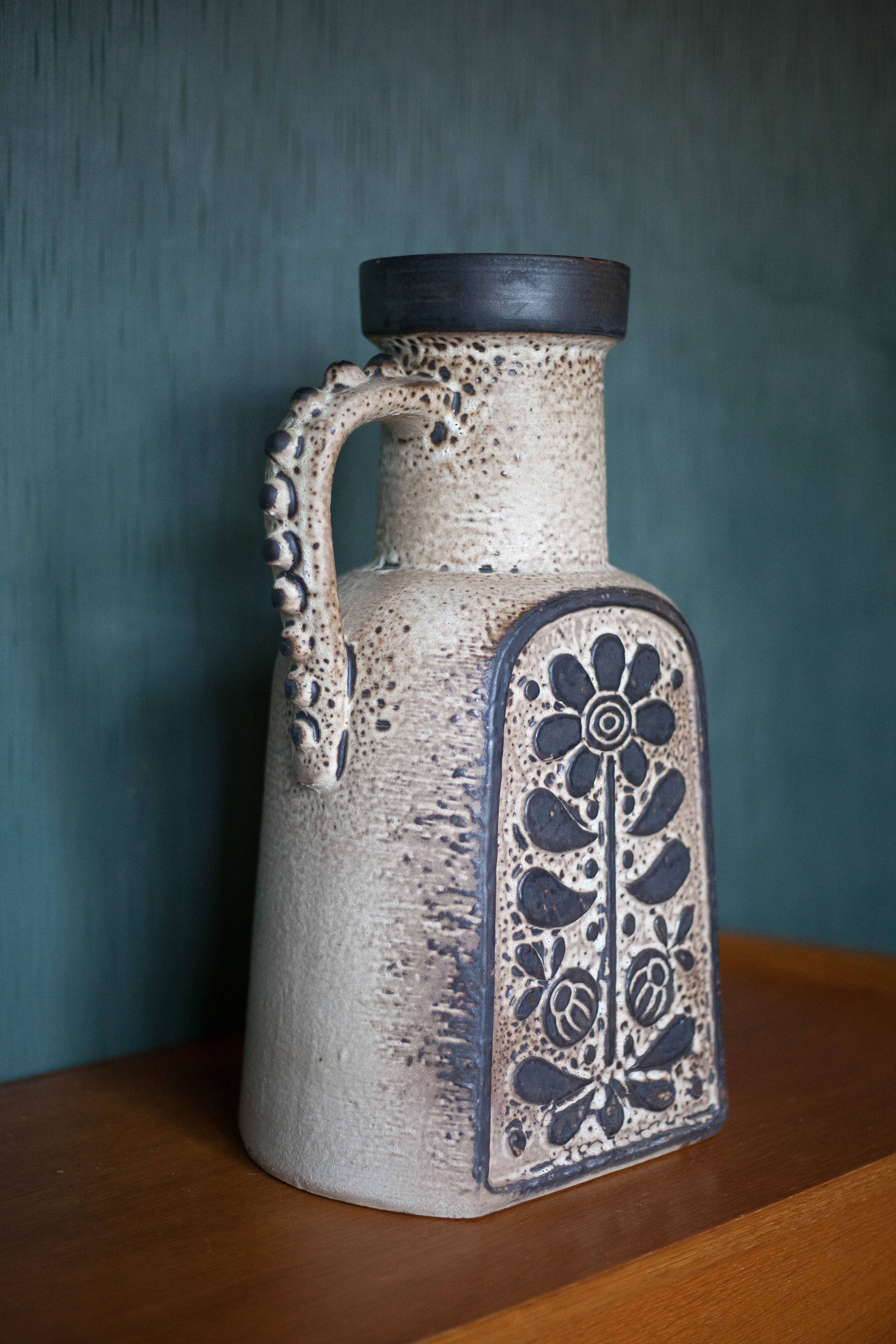 Ceramic vase Germany ,Carstens Tönnieshof Luxus Series Designed by Dieter Peter 70's