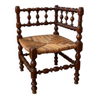 Fireplace armchair or children's straw corner