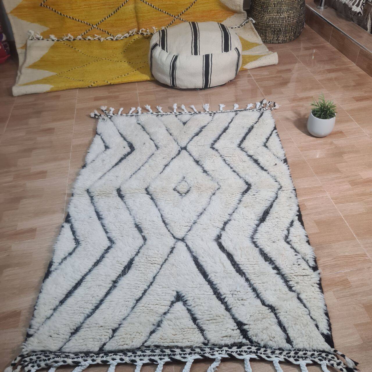 Handmade wool Berber rug 150 X 100 CM