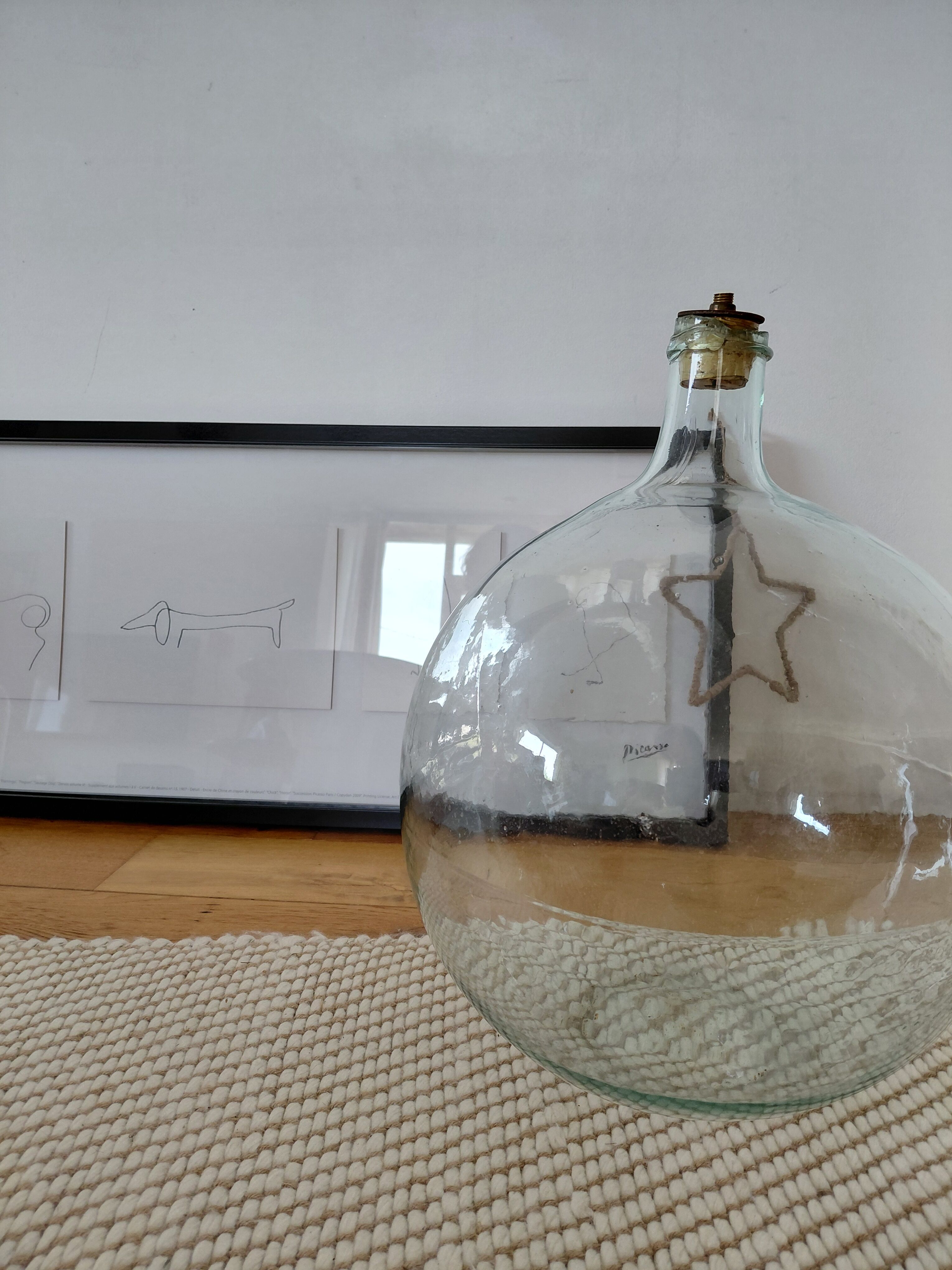 Dame-Jeanne XXL glass floor lamp with vintage lampshade.