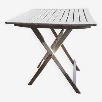 Table jardin pliante en bois peinte en beige grisé carrée