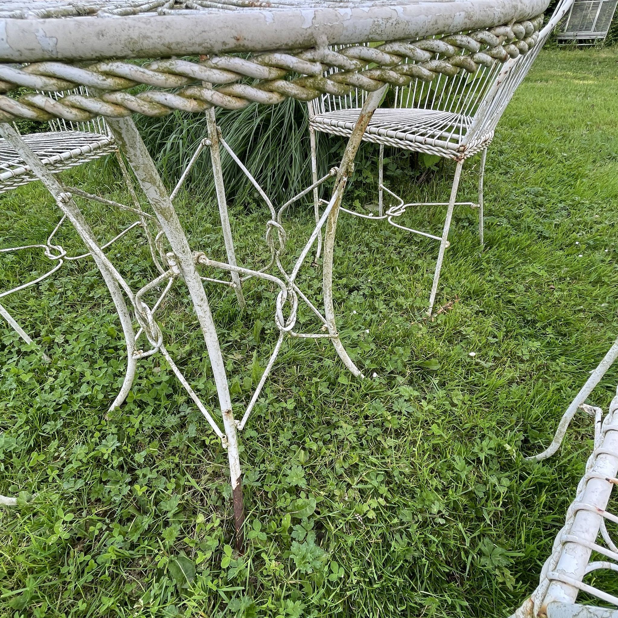 Italian garden furniture, vintage furniture, table and 4 wrought iron chairs