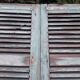 Pair of louvered shutters H220xW120cm