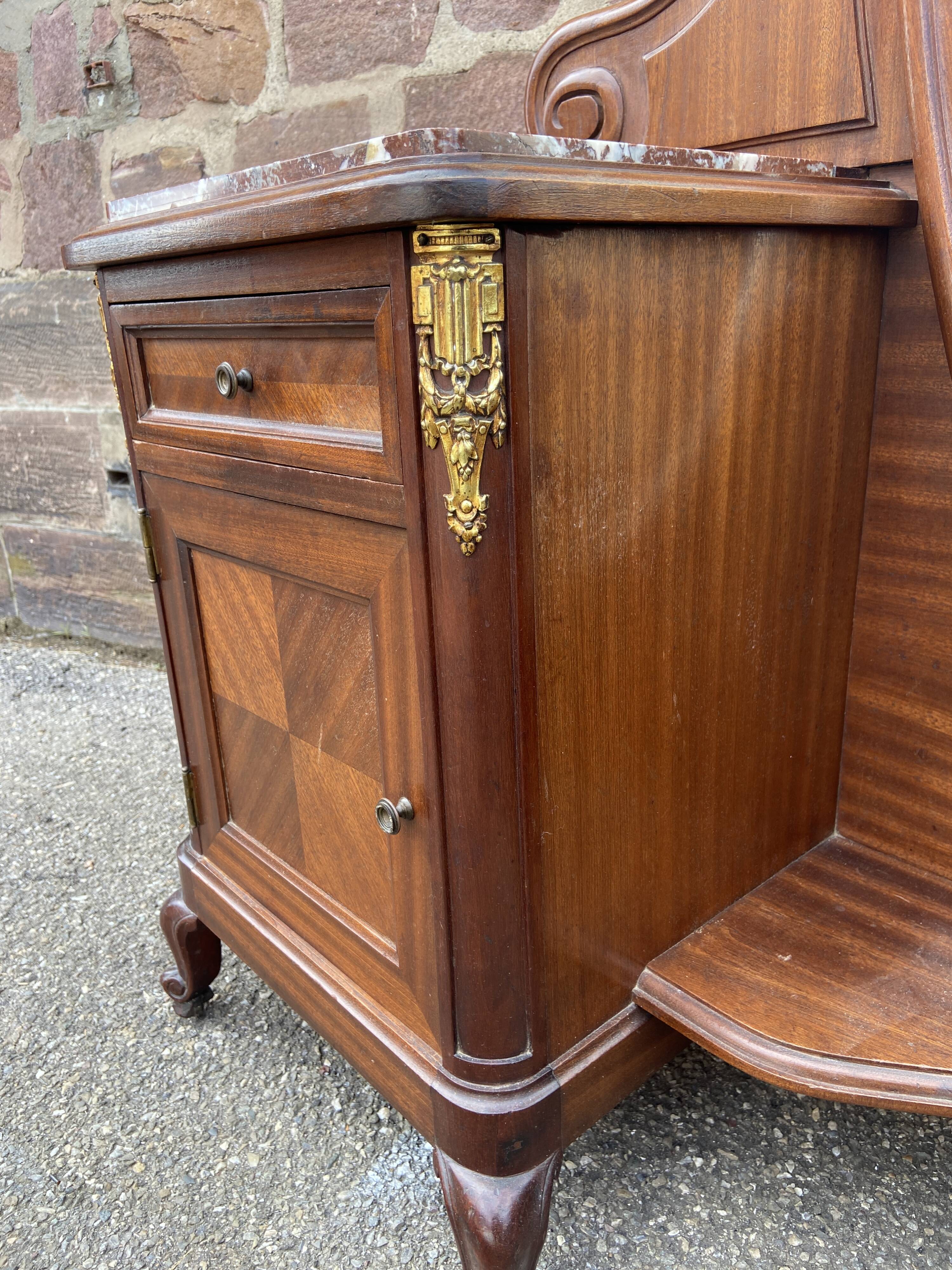 Art Deco period dressing table chest of drawers early 20th century Mahogany Transition style 1920