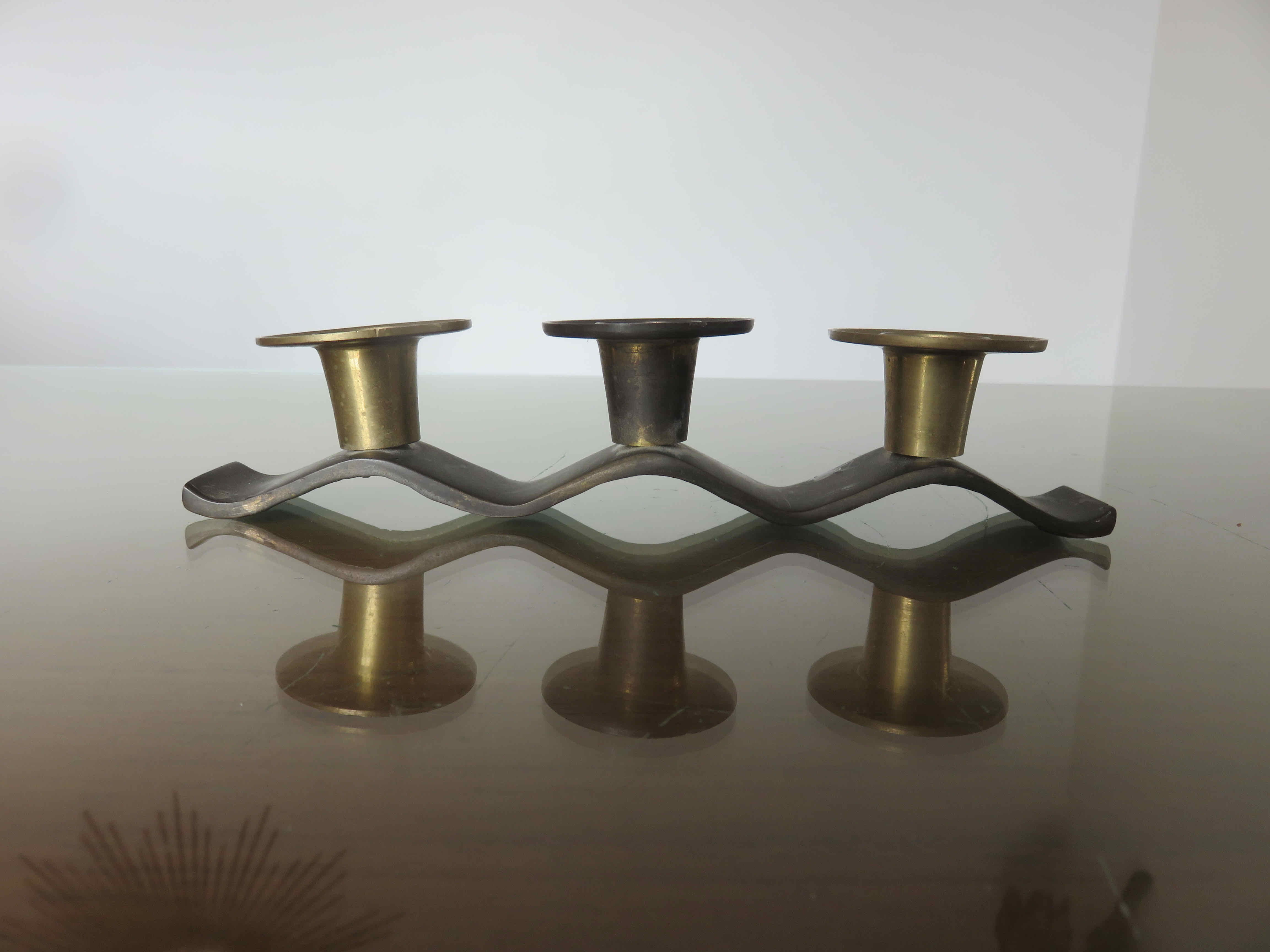 Candle holder "wave-shaped" in brass 60s 70s